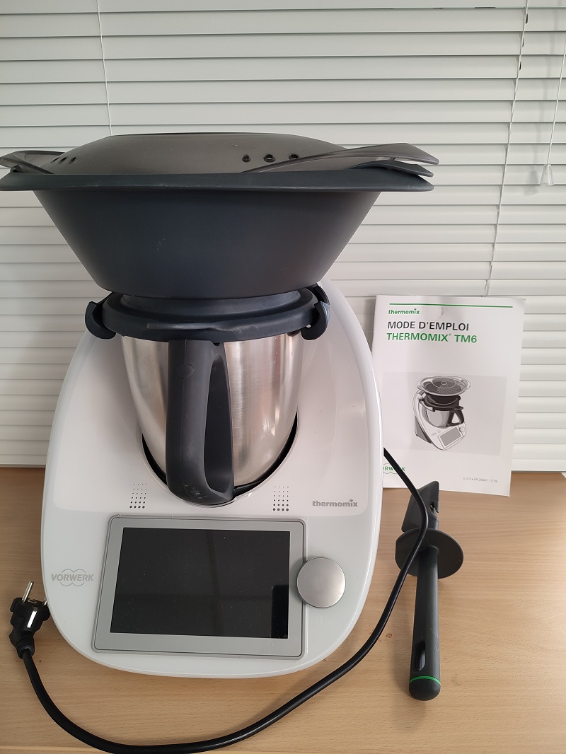 Un robot cuiseur THERMOMIX [] vendu à 770.00€