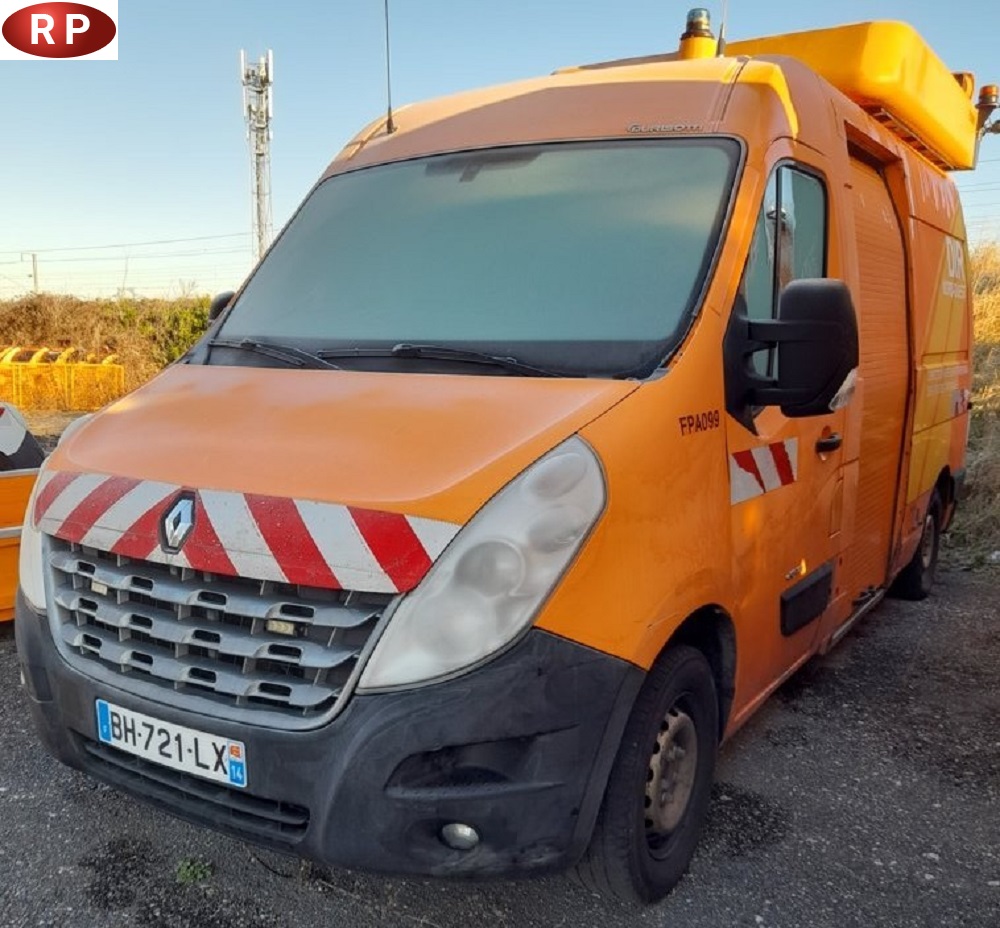 RENAULT Master II Phase 2 L1H1 2.5 dCi 16V Fourgon 101 cv - Utilitaires