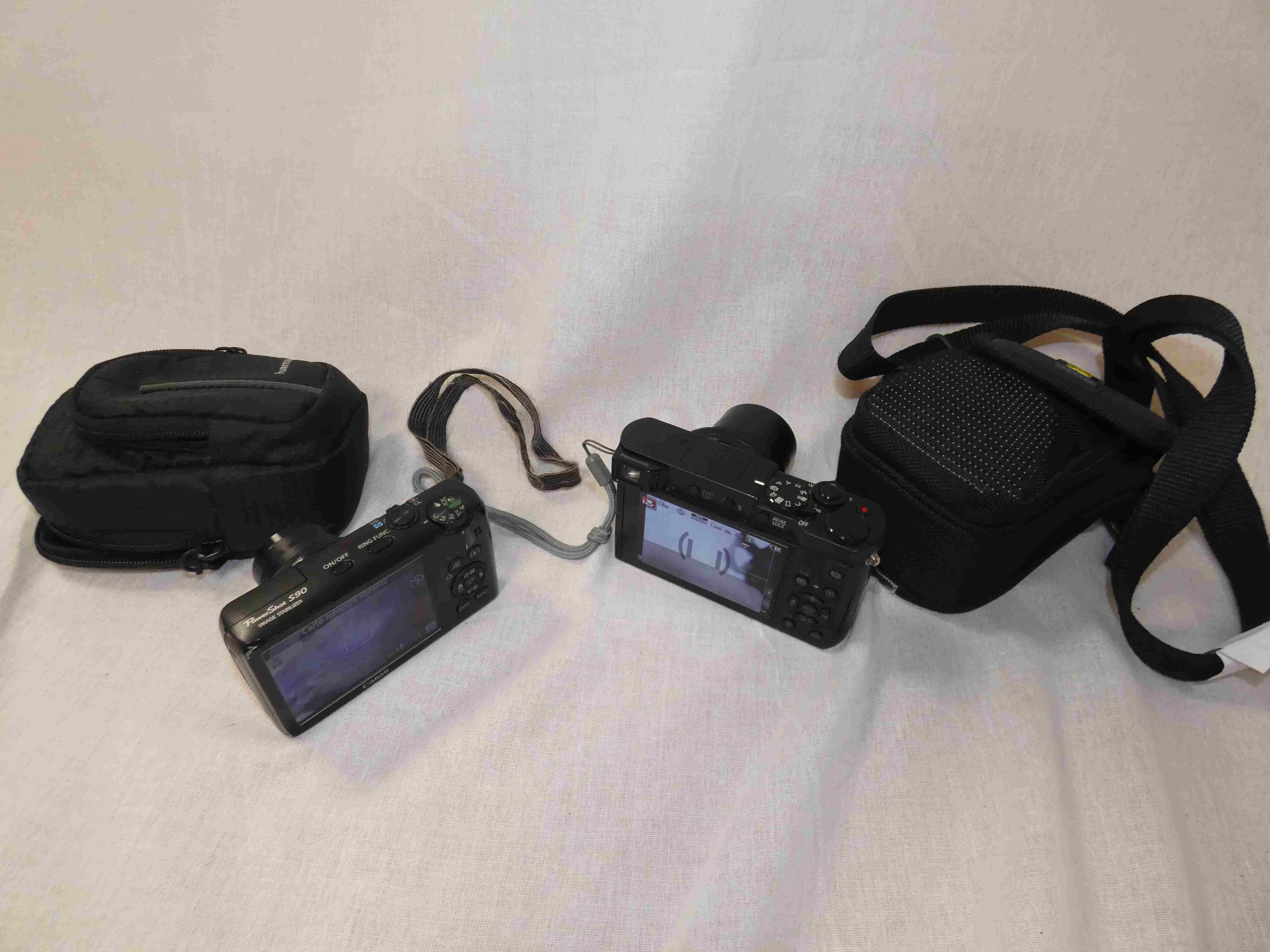 Appareil photo numérique compact Sony en Vente aux Enchères en Ligne